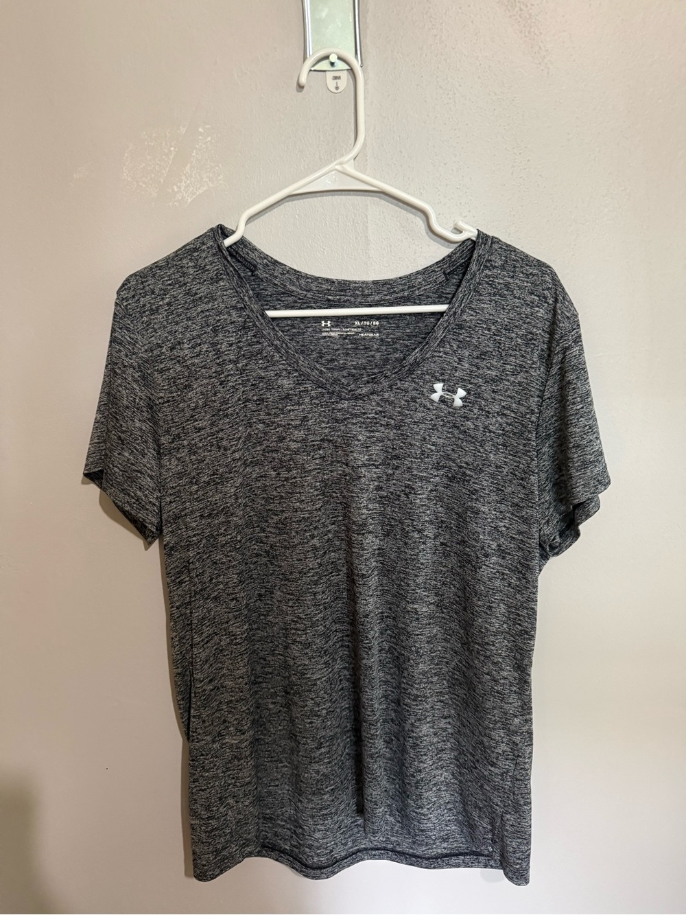 Under Armour Women's Dark Heather Gray Short Sleeve Performance Tee